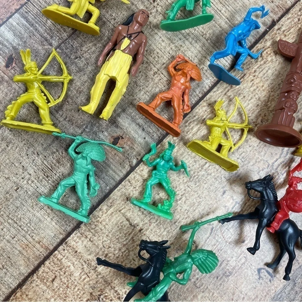 Vintage 60's 70's Cowboys Indians Action Figure Set Bundle Teepee Horses Totem